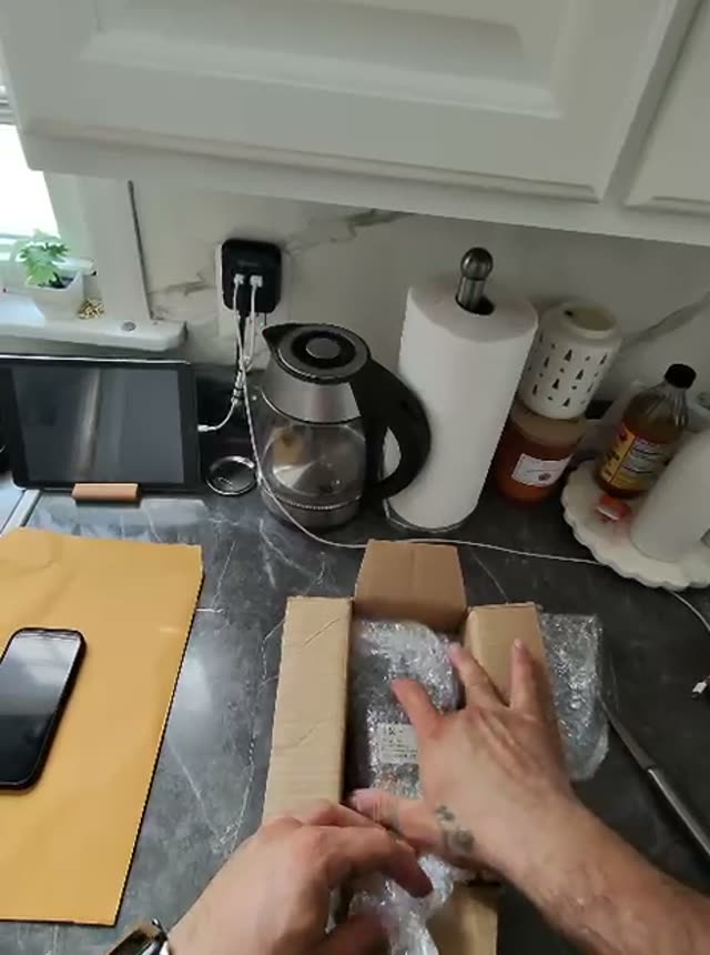 Customer Unboxing — Home Delivery